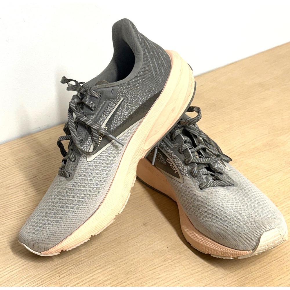 Brooks Launch 10 Womens Running‎ Shoes Grey Peach Size 10